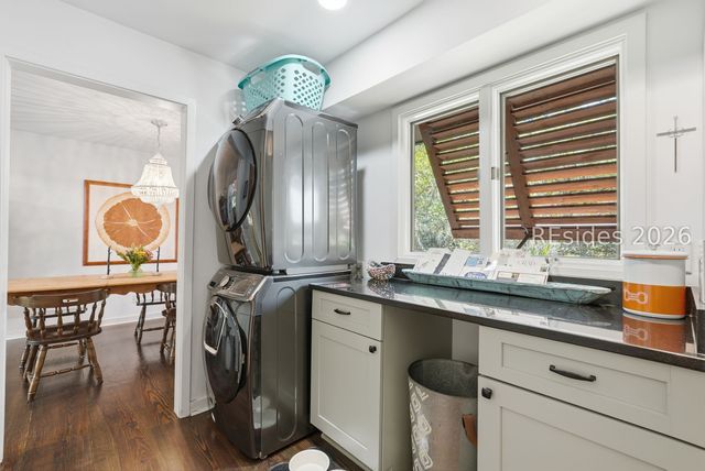 21 McIntosh Rd, Hilton Head Island, SC 29926