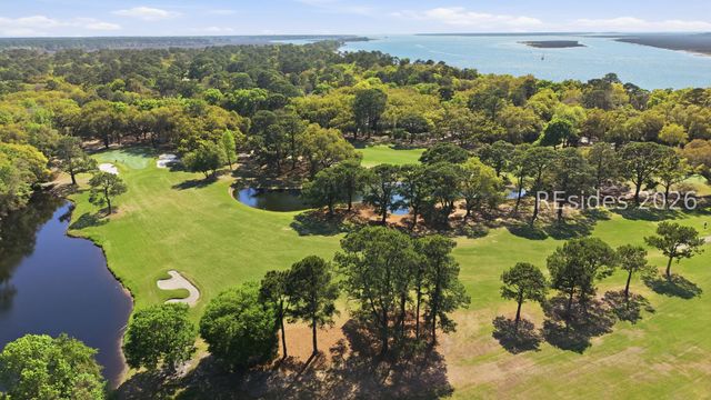 21 McIntosh Rd, Hilton Head Island, SC 29926