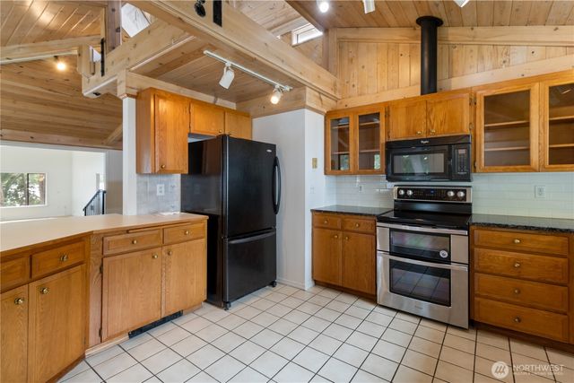181 E Dabob Road, Shelton, WA 98584