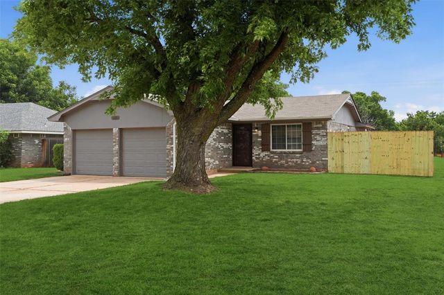 522 S Meadow Lane, Mustang, OK 73064