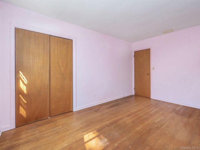 856 Glen Cove Avenue, Glen Head, NY 11545