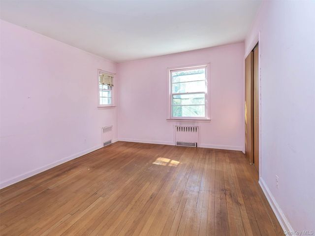 856 Glen Cove Avenue, Glen Head, NY 11545