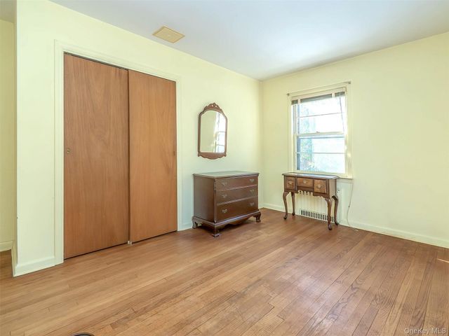 856 Glen Cove Avenue, Glen Head, NY 11545