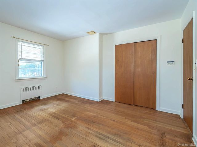 856 Glen Cove Avenue, Glen Head, NY 11545