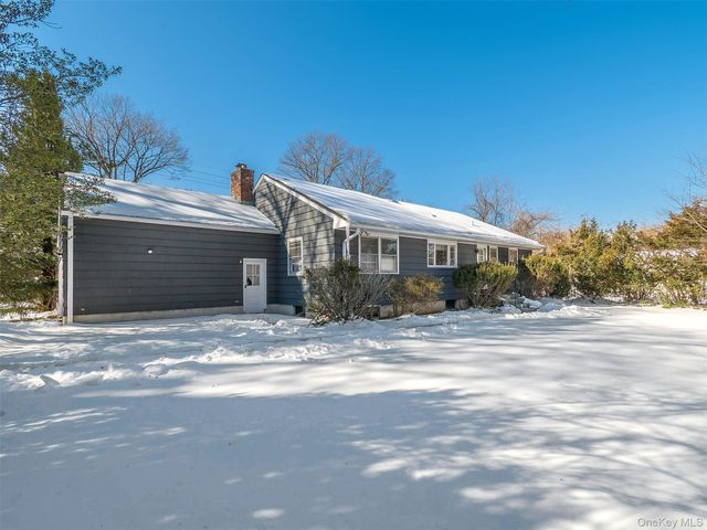 856 Glen Cove Avenue, Glen Head, NY 11545