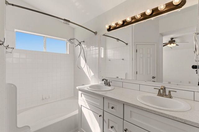 4214 Skyview Crest Road NW, Albuquerque, NM 87114