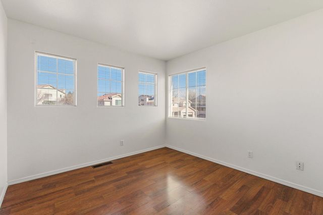 4214 Skyview Crest Road NW, Albuquerque, NM 87114