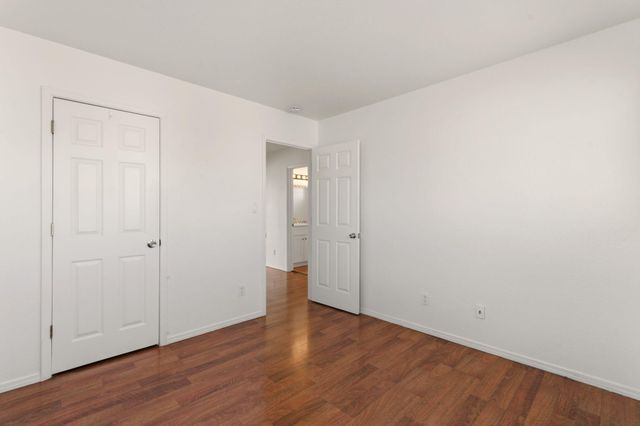 4214 Skyview Crest Road NW, Albuquerque, NM 87114