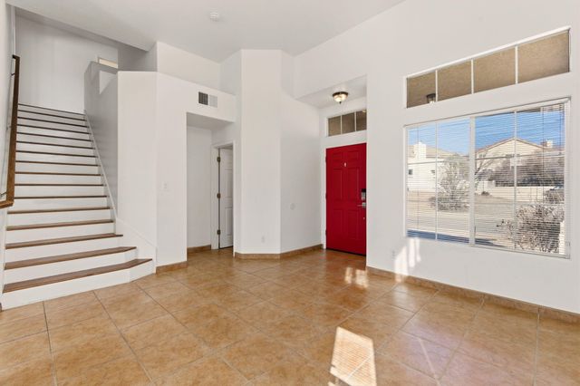 4214 Skyview Crest Road NW, Albuquerque, NM 87114