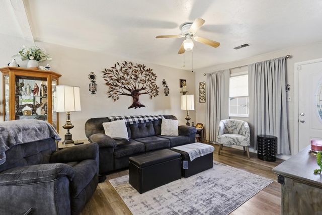 1212 Mimbres Street SW, Albuquerque, NM 87121