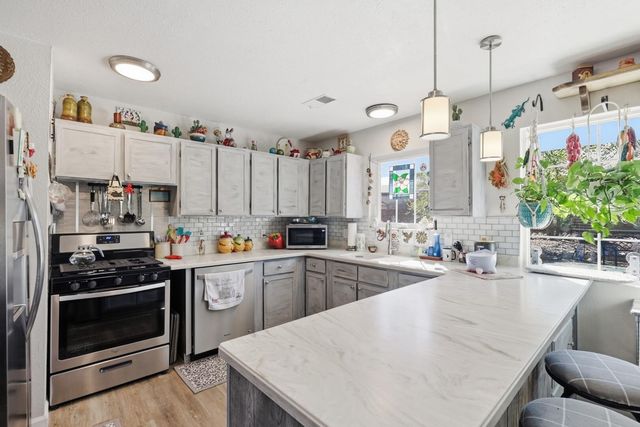 1212 Mimbres Street SW, Albuquerque, NM 87121