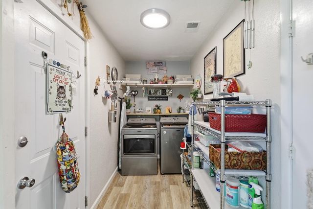 1212 Mimbres Street SW, Albuquerque, NM 87121