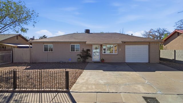 1212 Mimbres Street SW, Albuquerque, NM 87121