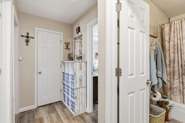 1212 Mimbres Street SW, Albuquerque, NM 87121