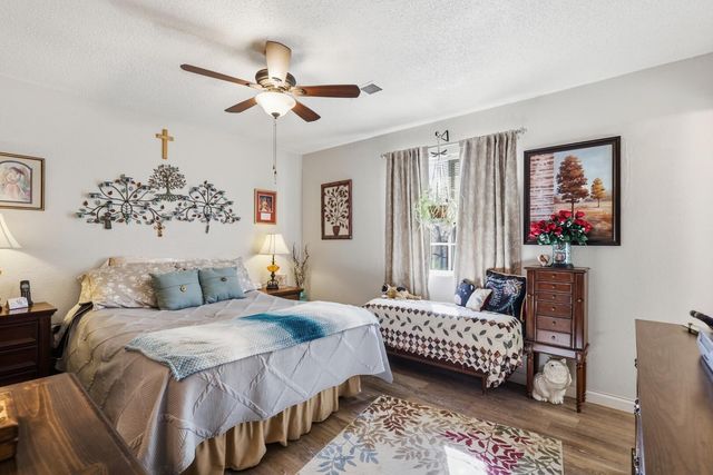 1212 Mimbres Street SW, Albuquerque, NM 87121