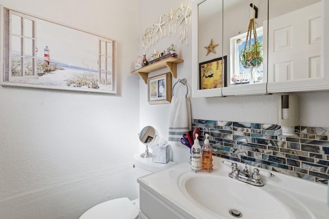 1212 Mimbres Street SW, Albuquerque, NM 87121