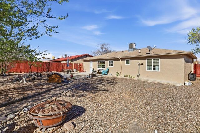 1212 Mimbres Street SW, Albuquerque, NM 87121