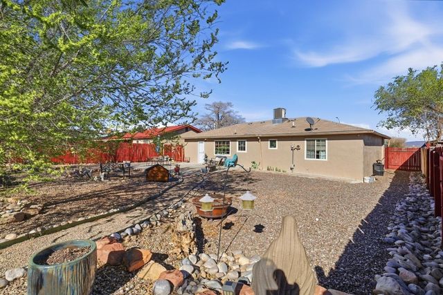 1212 Mimbres Street SW, Albuquerque, NM 87121