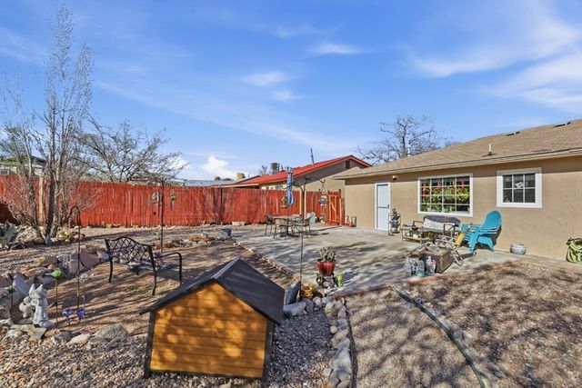 1212 Mimbres Street SW, Albuquerque, NM 87121