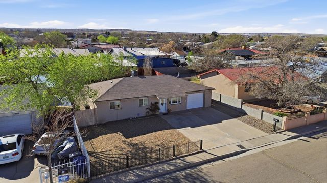 1212 Mimbres Street SW, Albuquerque, NM 87121