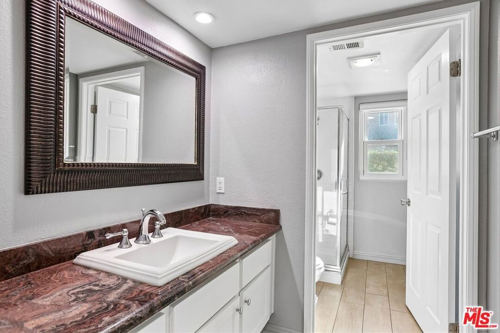 Image 39 of property listing at 17807 Tuscan Drive, Los Angeles, CA 91344