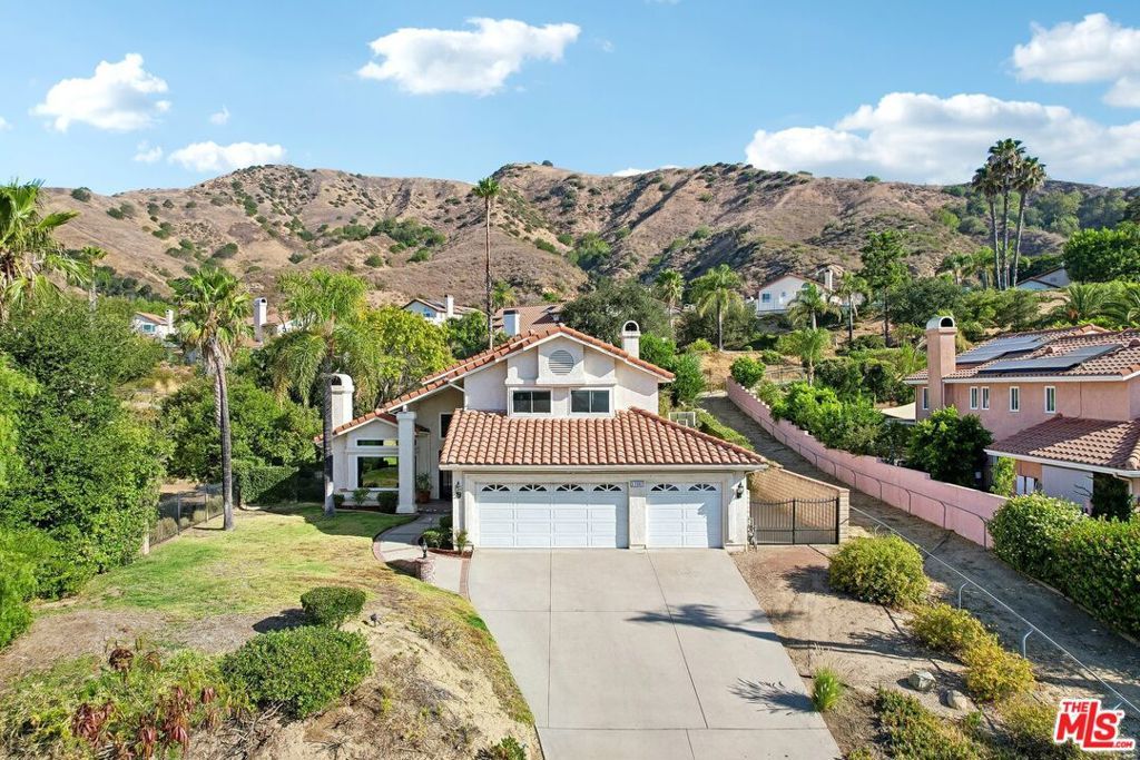 Image 49 of property listing at 17807 Tuscan Drive, Los Angeles, CA 91344