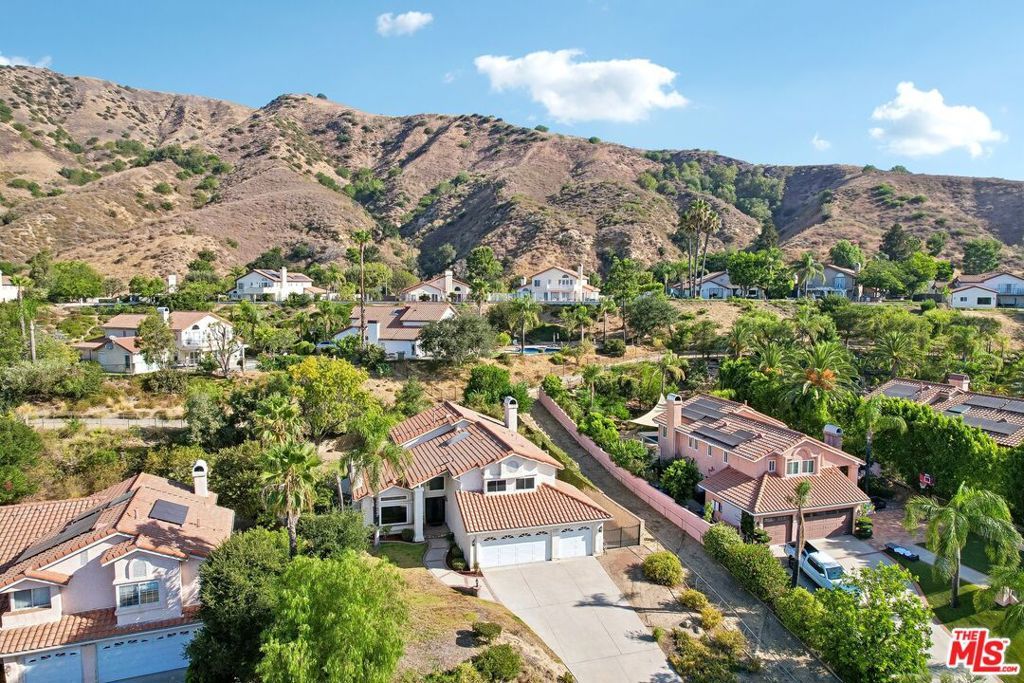 Image 53 of property listing at 17807 Tuscan Drive, Los Angeles, CA 91344