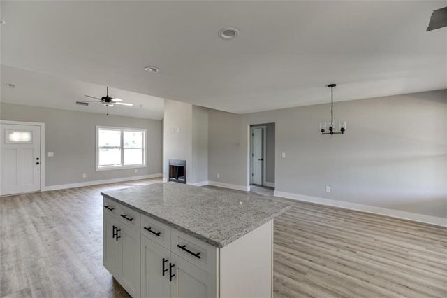 102 Creek Stone Drive, Hartwell, GA 30643