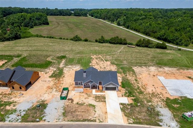 102 Creek Stone Drive, Hartwell, GA 30643