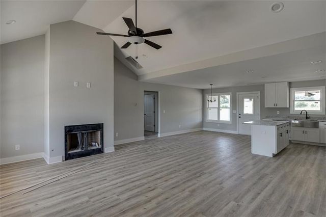 102 Creek Stone Drive, Hartwell, GA 30643