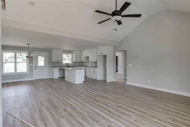 102 Creek Stone Drive, Hartwell, GA 30643