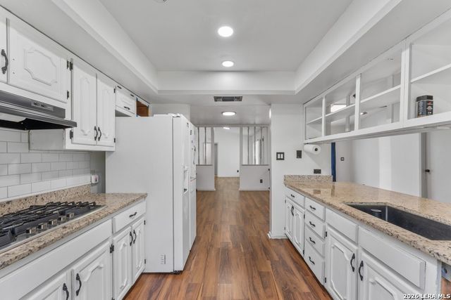 2526 Town Briar St, San Antonio, TX 78238