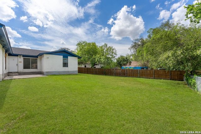2526 Town Briar St, San Antonio, TX 78238