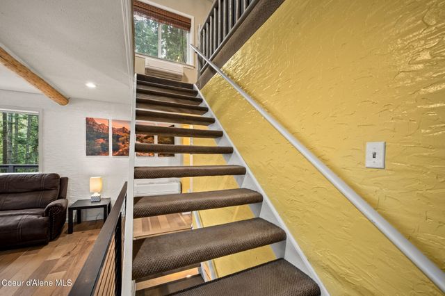 17875 N Richards Dr, Hayden, ID 83835