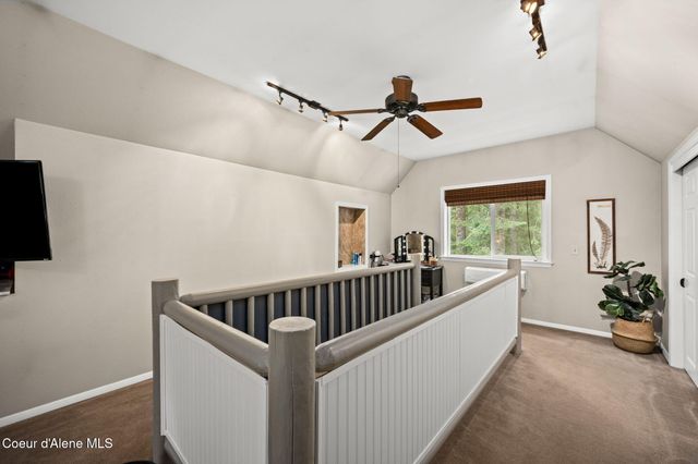 17875 N Richards Dr, Hayden, ID 83835