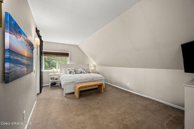 17875 N Richards Dr, Hayden, ID 83835