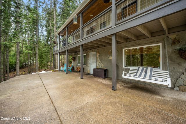 17875 N Richards Dr, Hayden, ID 83835