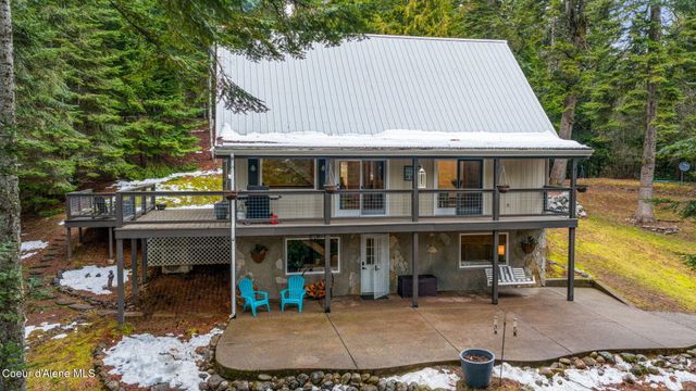 17875 N Richards Dr, Hayden, ID 83835