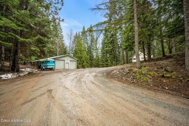 17875 N Richards Dr, Hayden, ID 83835