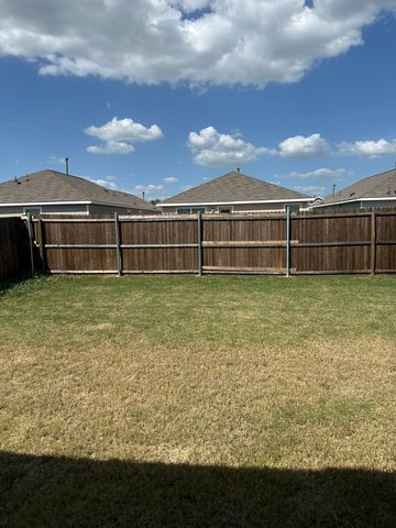 5705 Manarchos Lane, Forney, TX 75126