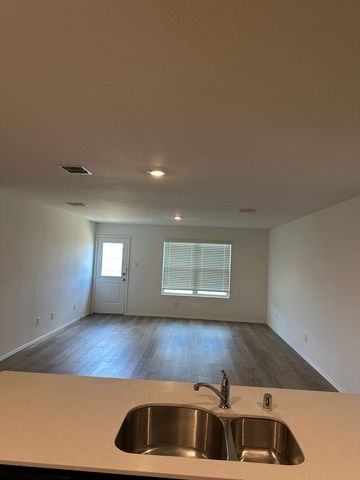 5705 Manarchos Lane, Forney, TX 75126