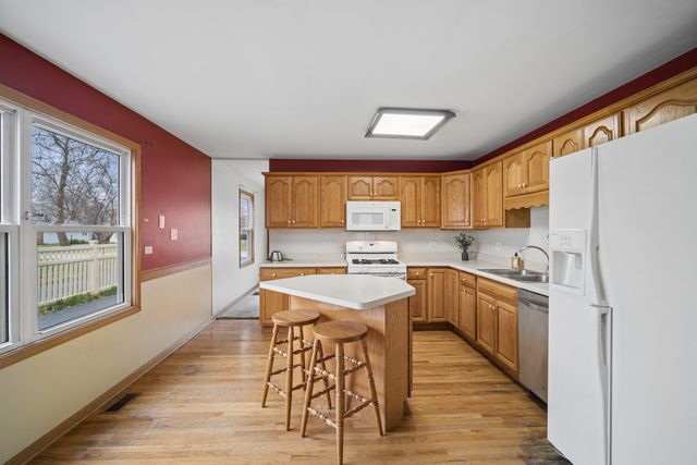 3717 Oriole Lane, Rolling Meadows, IL 60008