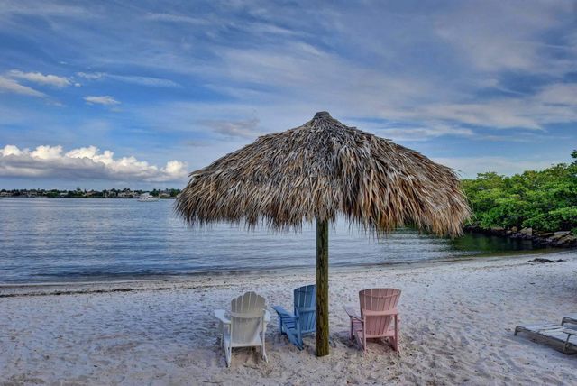 1100 Scotia Drive, Hypoluxo, FL 33462