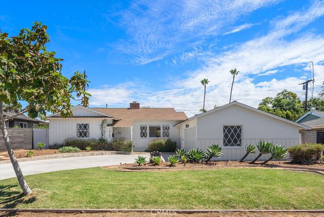 14752 Romanza, Tustin, CA 92780