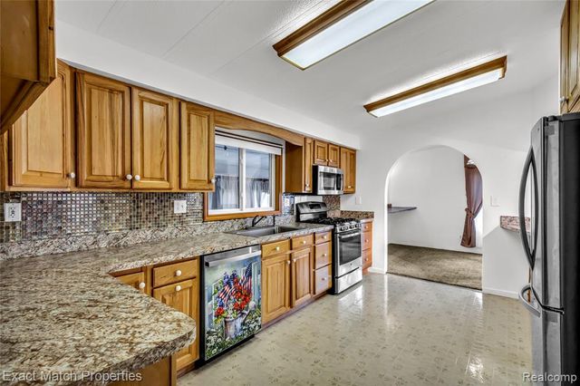 5468 Lippincott Road, Lapeer, MI 48446