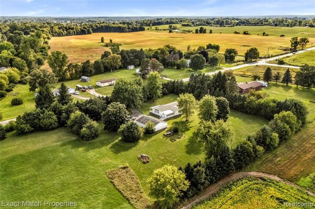 5468 Lippincott Road, Lapeer, MI 48446