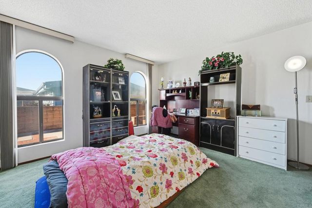 634 Via Santa Cruz, Vista, CA 92081