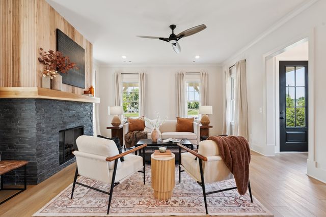 2612 Buckner Ln, Thompsons Station, TN 37179