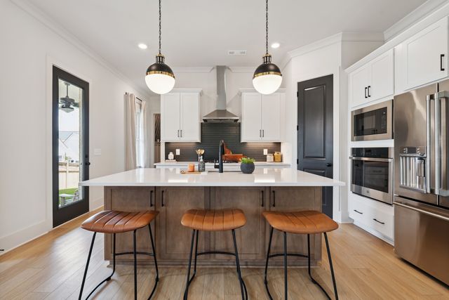 2612 Buckner Ln, Thompsons Station, TN 37179