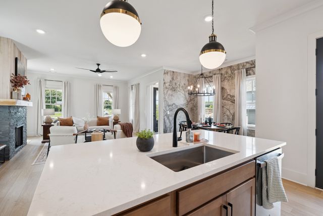 2612 Buckner Ln, Thompsons Station, TN 37179